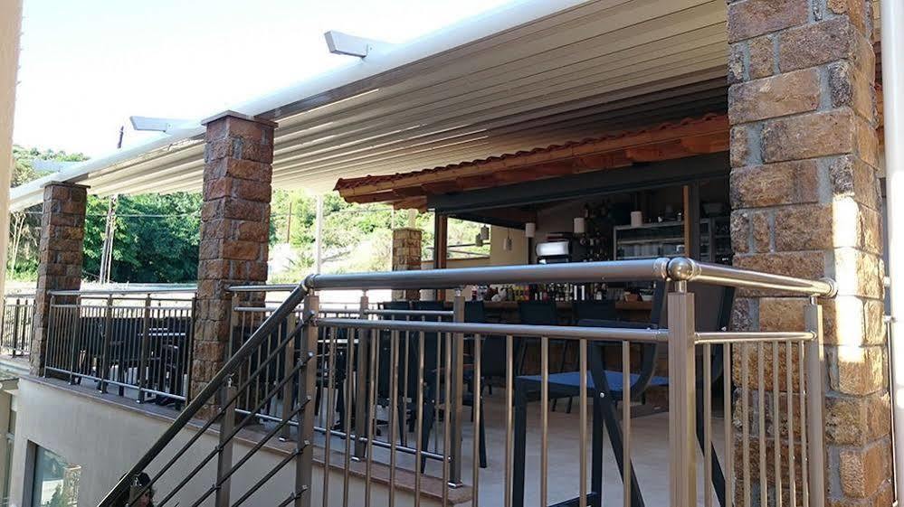 Artemis Plaza Aparthotel Ajía Paraszkeví Kültér fotó