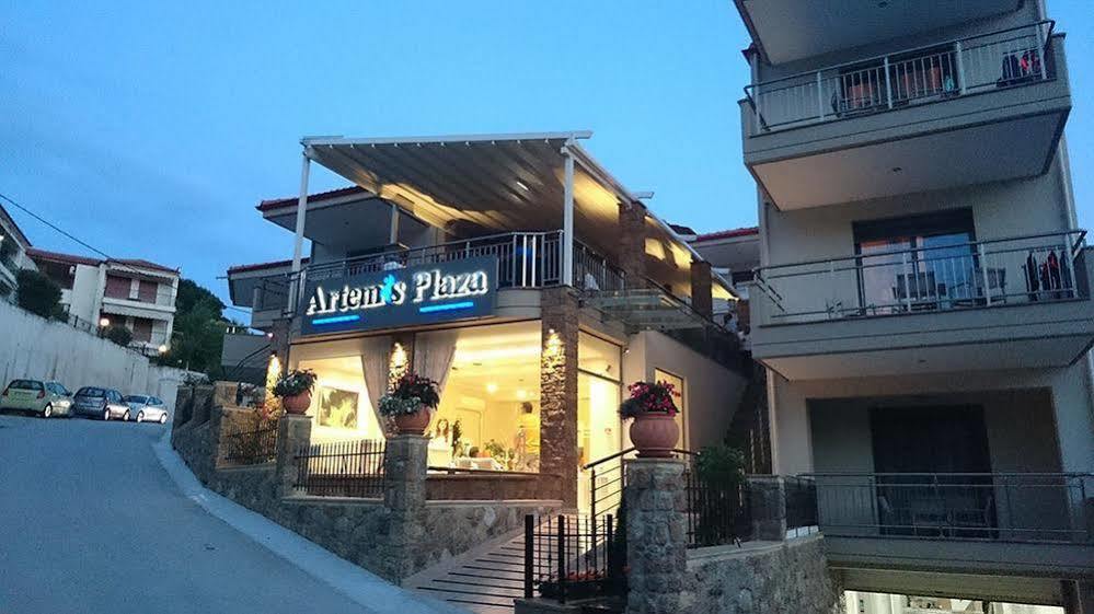 Artemis Plaza Aparthotel Ajía Paraszkeví Kültér fotó